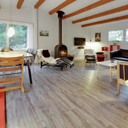 Odsten - 1km From The Sea By Interhome