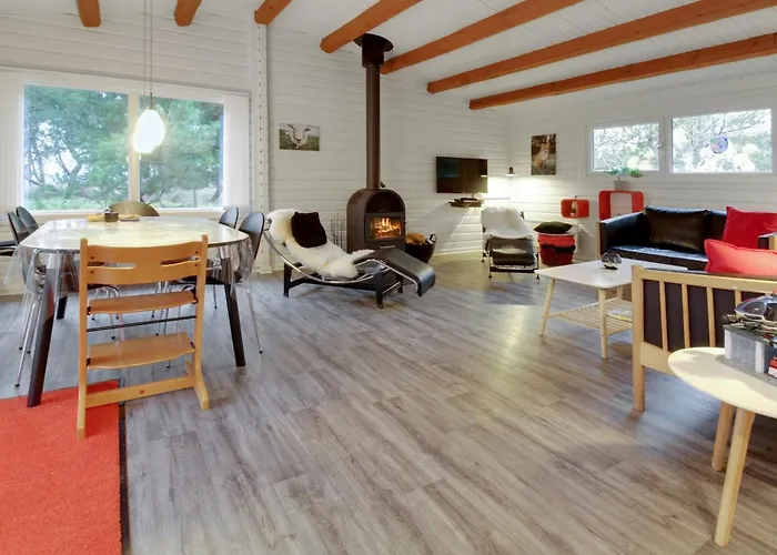 Odsten - 1km From The Sea By Interhome