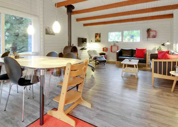 Odsten - 1km From The Sea By Interhome